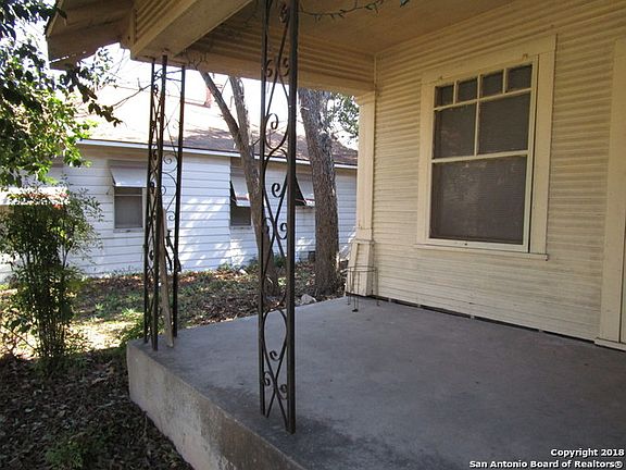 3rd image of 138 Eads Ave