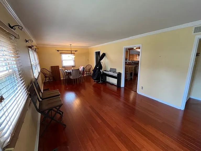 801 Vernon Rd — Photo 21