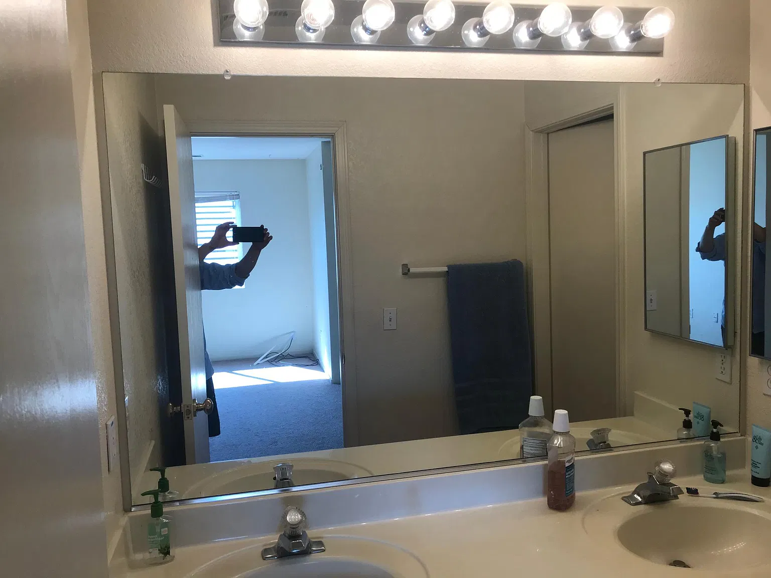 4 bed, 2.5 bath, 2074 sqft, $790 — Photo 2