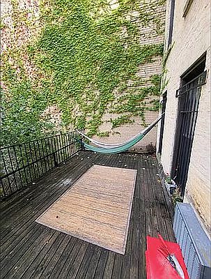 3rd image of 241 W 24th St APT 3