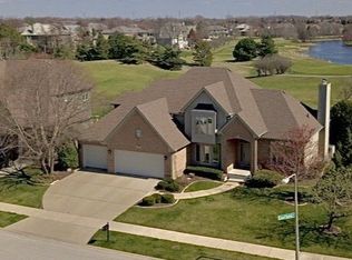 1079 Courtland Pl, Aurora, IL 60502