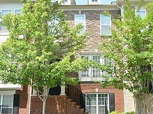 2206 Weldonberry Dr, Atlanta, GA 30319