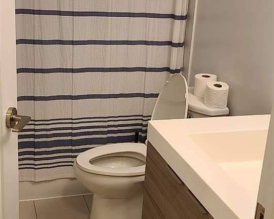 4th image of 318 Richmond St W #602
