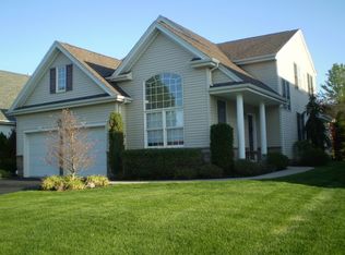 25 Delaware Crossing, Somerset, NJ 08873