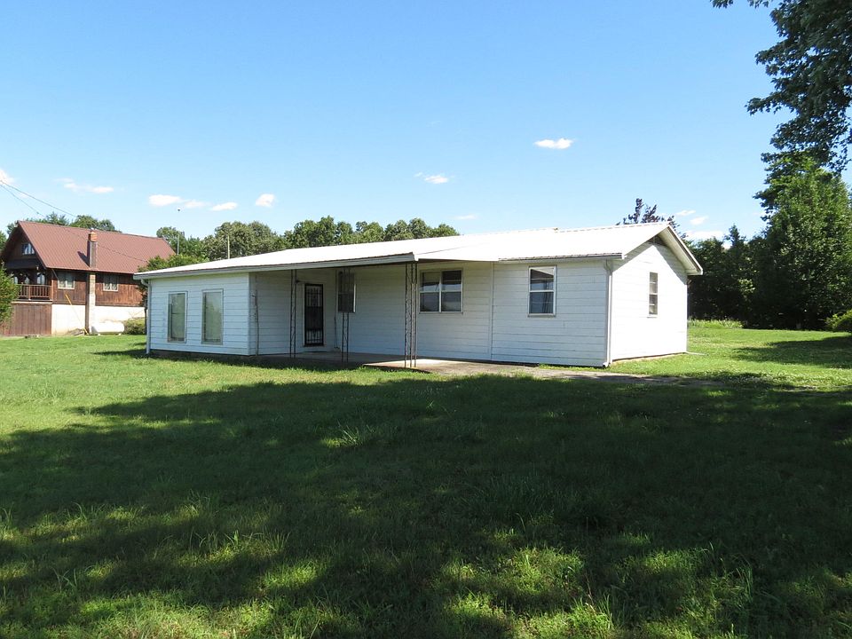 1st image of 1457 W River Dr