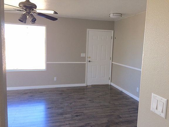 FRONT ROOM