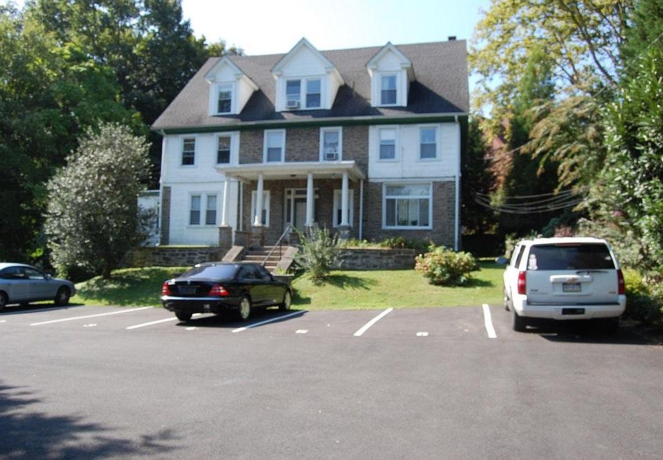 Building Front Elevation and Front Entrance