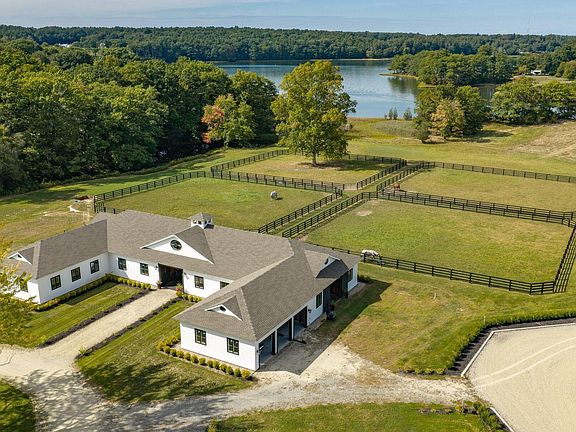 2nd image of 717 River Road