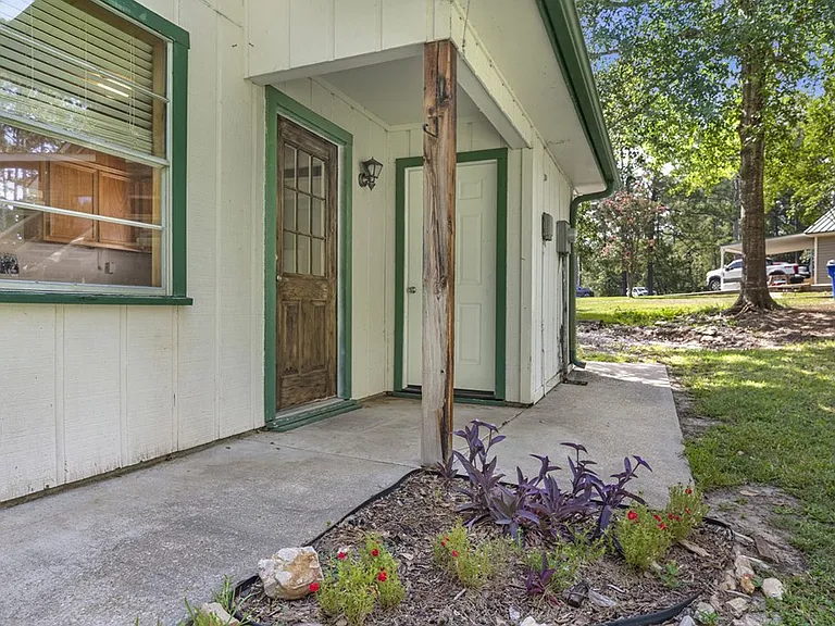 125 Red Oak Dr — Photo 2