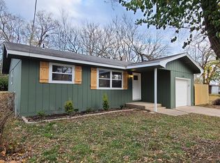 1020 N Clifton Ave, Springfield, MO 65802