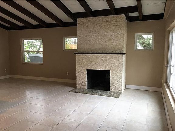 3rd image of 601 Woodlawn St