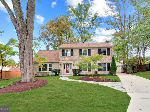 8802 Liberty Ln, Potomac, MD 20854