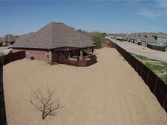 3rd image of 522 N Mulligan Dr