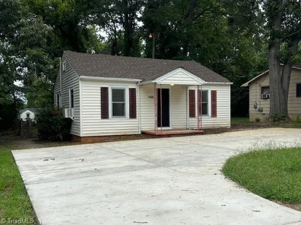 2309 Delaware Pl, High Point, NC 27260