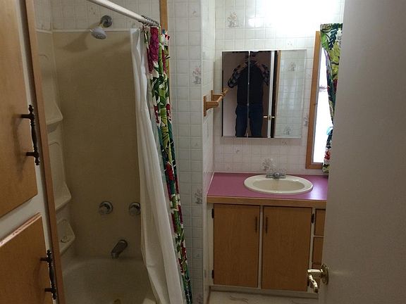 4th image of 11 Sphinx Dr Unit 8