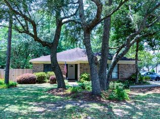 702 Caribbean Way, Niceville, FL 32578