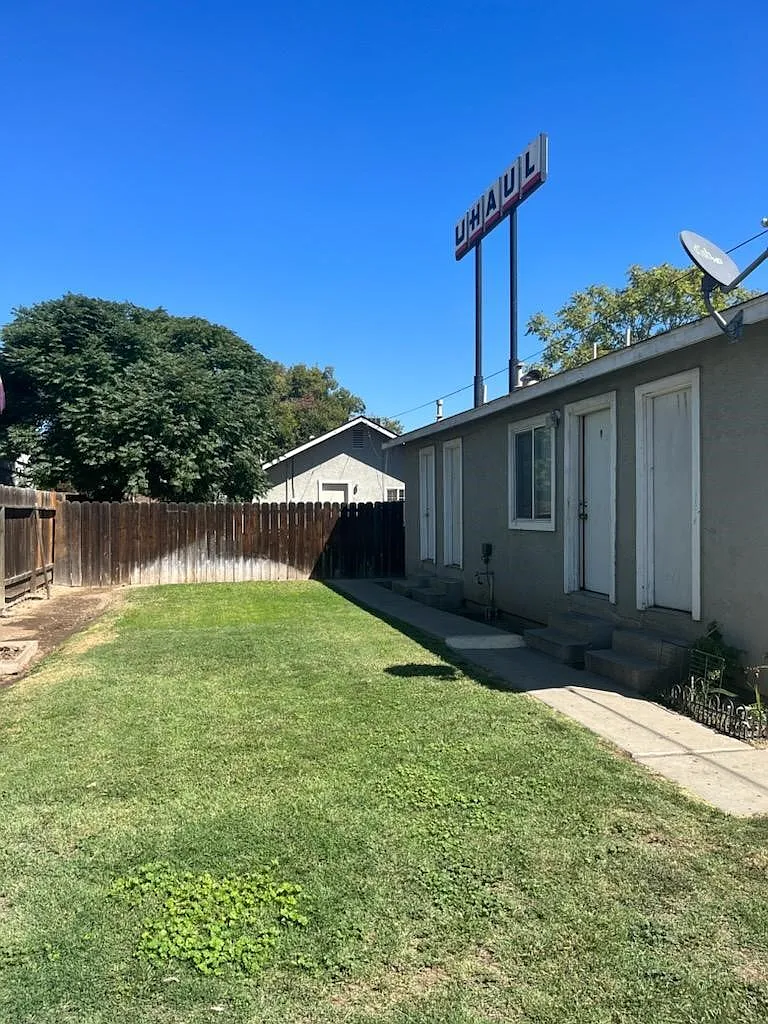 1 bed, $1,100 — Photo 2