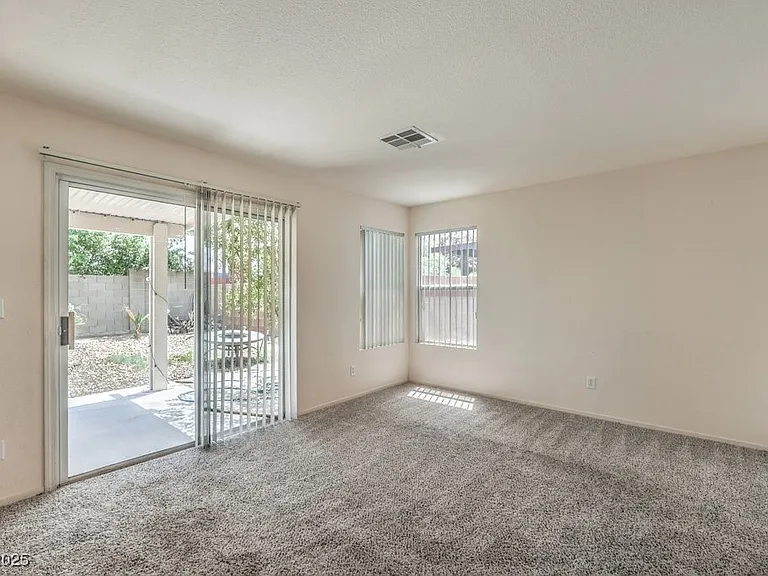 3728 Ashling St — Photo 9
