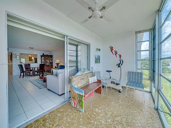 4th image of 873 NE 195th St APT 209