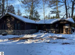 8730 Vallad Dr SE, Fife Lake, MI 49633