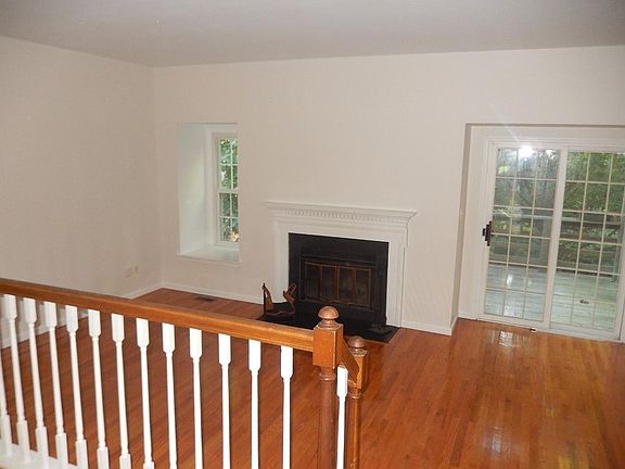 4th image of 837 Stockbridge Dr
