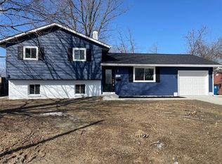 32871 Edward Ave, Eastlake, OH 44095