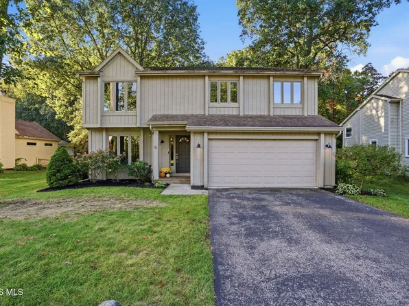 6981 Ramblehurst Rd, Sylvania, OH 43560