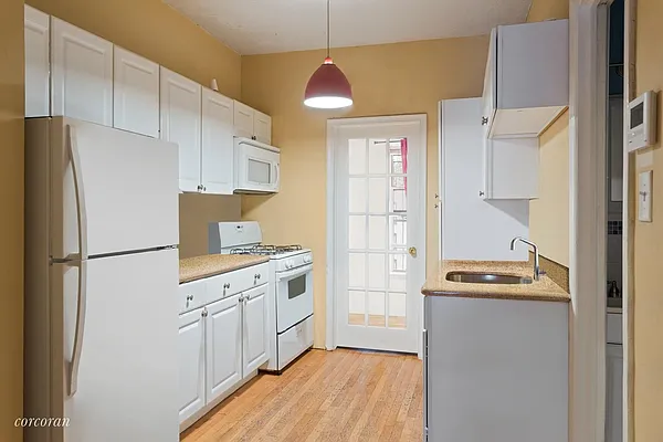 Rented by Corcoran | media 7
