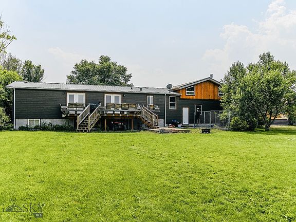 3rd image of 104 Meadowlark Ln