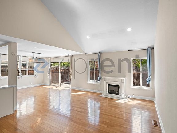 5th image of 1089 Longshore Dr