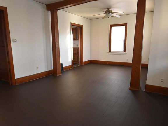 3rd image of 2217 Vine St