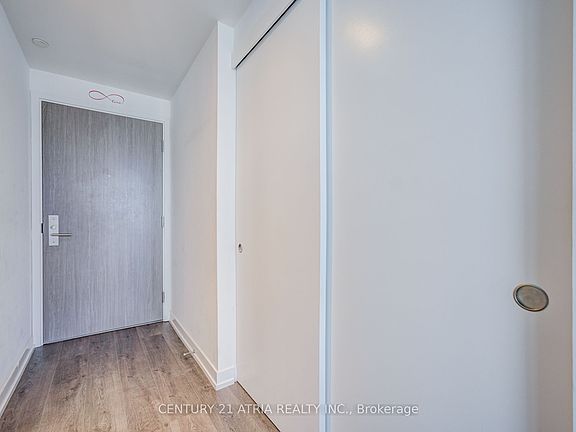 5th image of 161 Roehampton Ave #1804