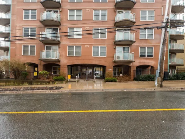 5234 Morris St Unit 103, Halifax, NS B3J 0A3