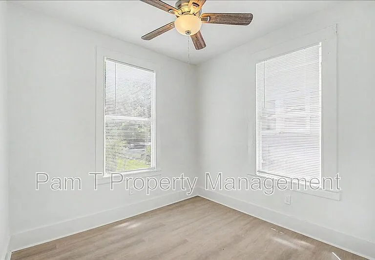 615 W 39th St #A — Photo 17