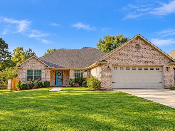 3417 Garrett Ln, Texarkana, TX 75503