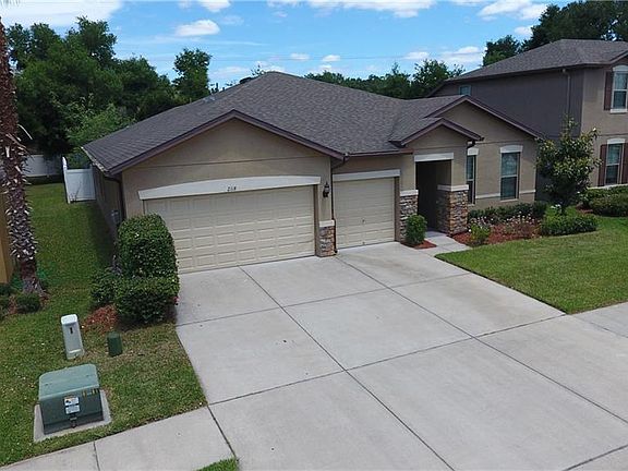 3rd image of 2118 Landside Dr