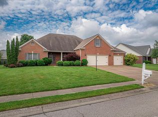 2901 Thornhill Dr, Evansville, IN 47725