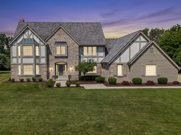 10531 N Haddonstone PLACE, Mequon, WI 53092