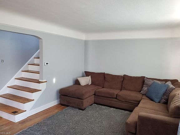 3rd image of 5417 E 132nd St