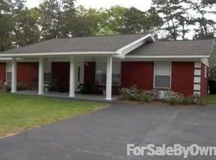 903 Baker Ave, Geneva, AL 36340