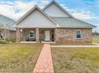 43 Newport St, Cantonment, FL 32533