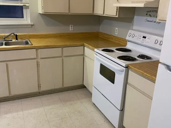 501 N Church St #11, Okolona, MS 38860