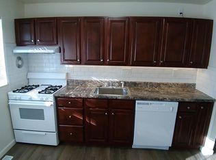 231 Leslie Ln APT B, Ballwin, MO 63021