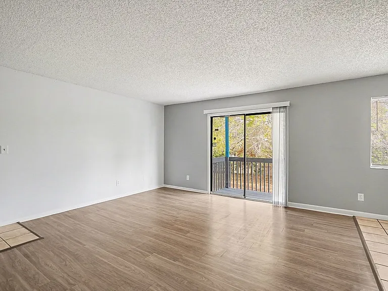 2181 Agora Cir SE — Photo 6
