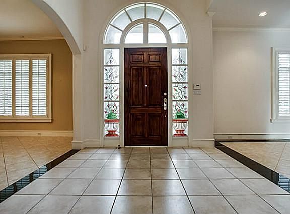 2nd image of 2712 Moffett Ct