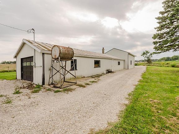 5th image of 870 Finefrock Rd