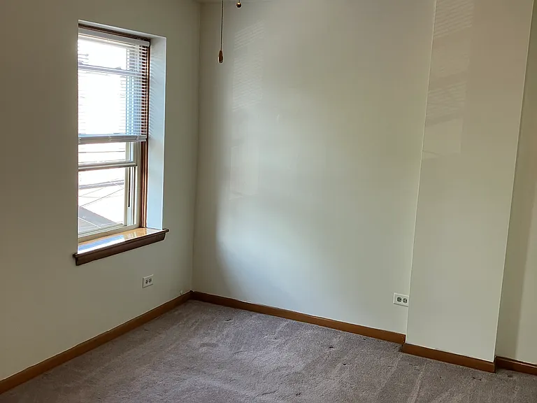 2347 S Oakley Ave #2 — Photo 10