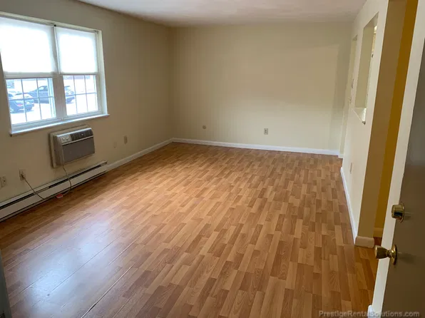 740 Central St Unit H9, Leominster, MA 01453