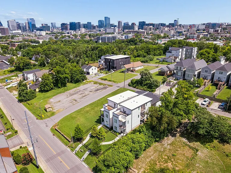 2225 Herman St — Photo 33
