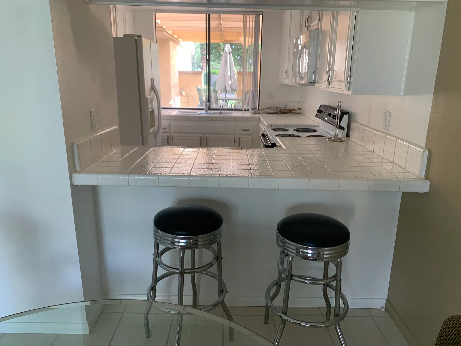 1 bed, 1.5 bath, 854 sqft, $2,300 — Photo 3